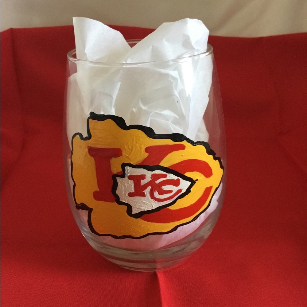 Kansas City Chiefs handpainted wine glass 21oz new